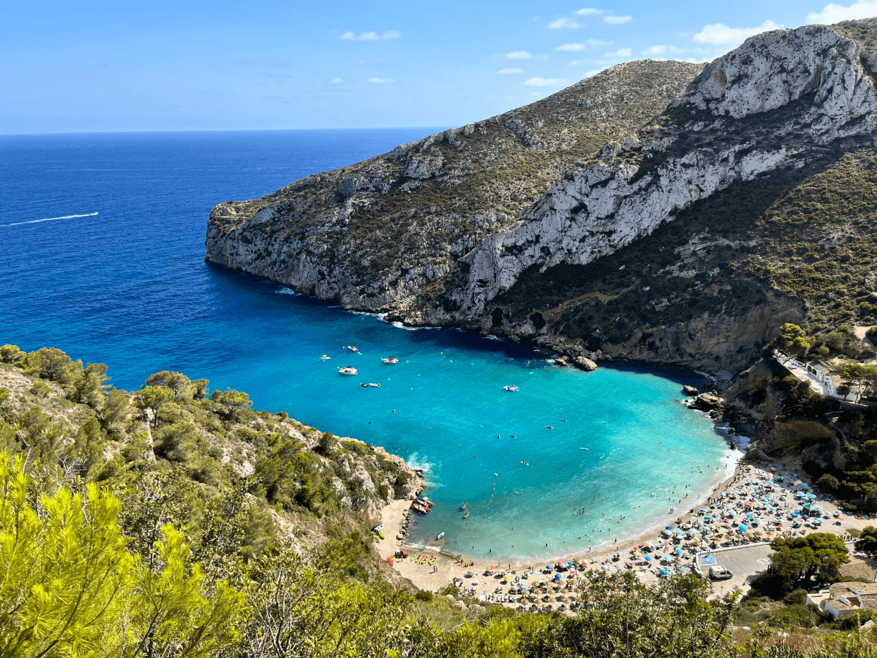 Mejores zonas para comprar villa en Jávea: guía completa