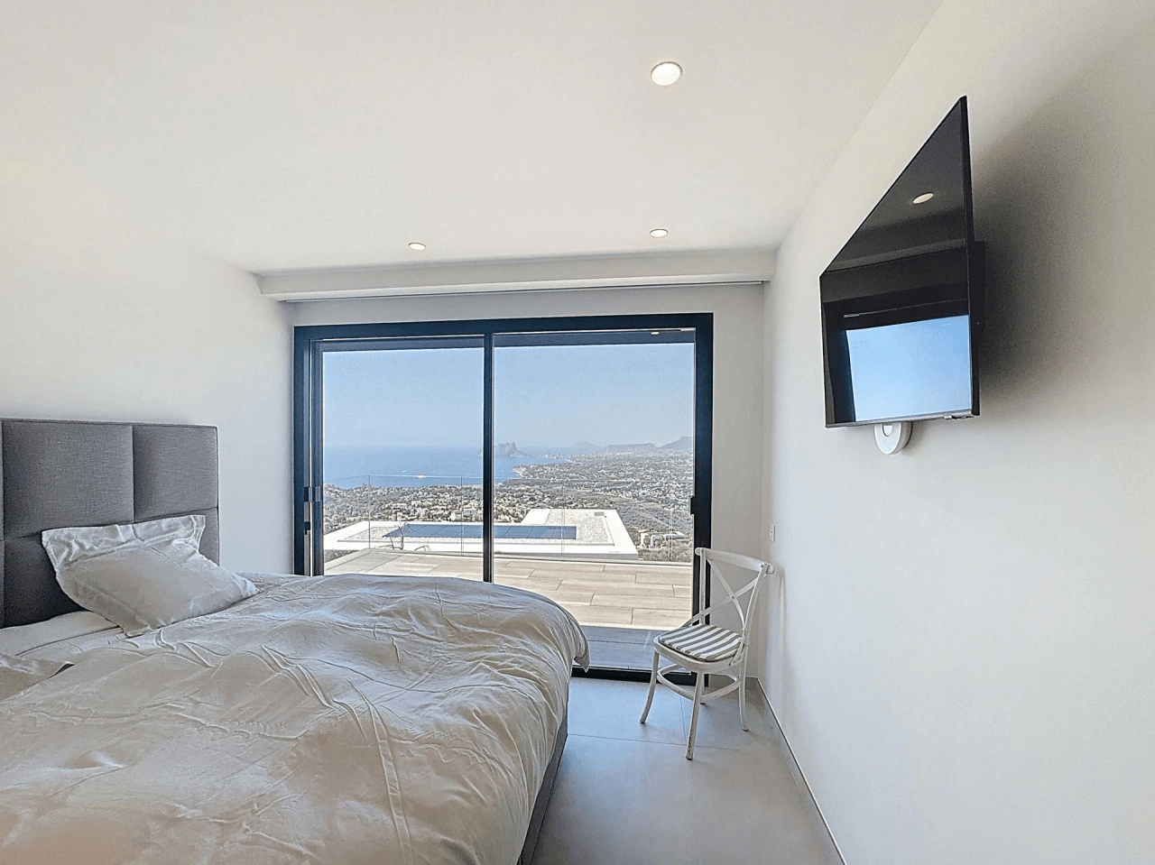 Cumbre del Sol Villa de lujo con vistas panorámicas en residencial Jazmines