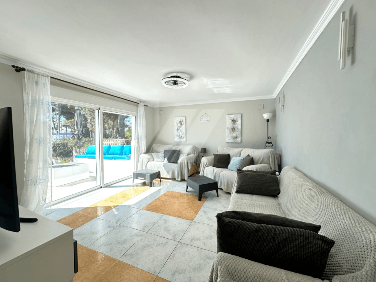 Villa con vistas al Mar en venta en Moraira, Costa Blanca.