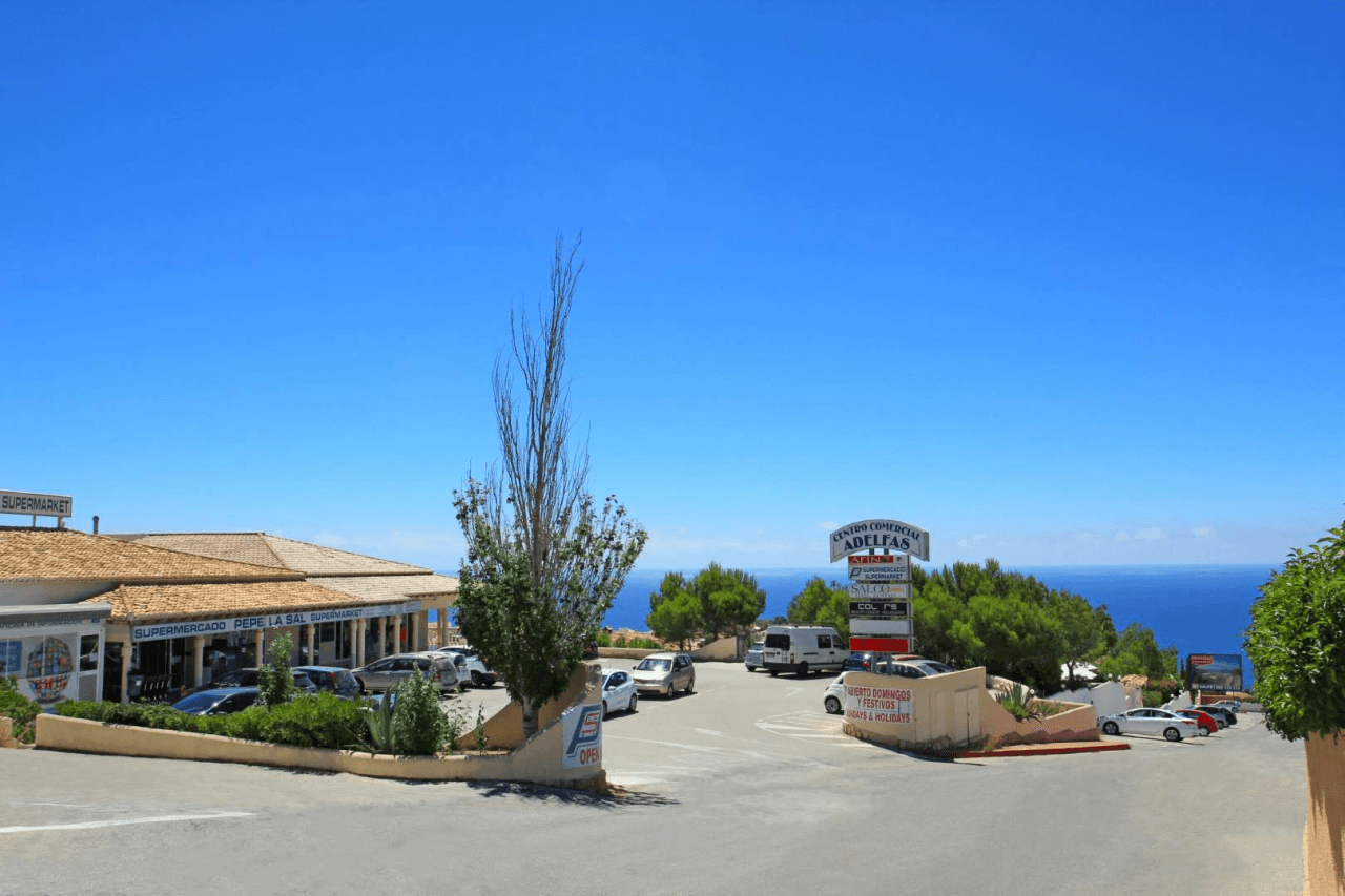 Cumbre del Sol villa reformada con vistas panorámicas al mar