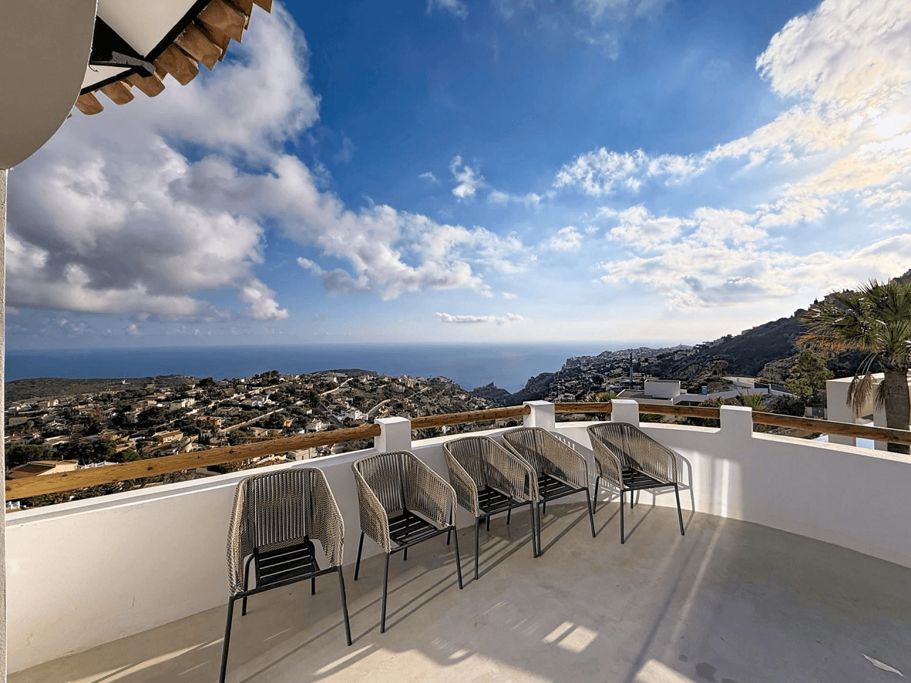Cumbre del Sol villa reformada con vistas panorámicas al mar