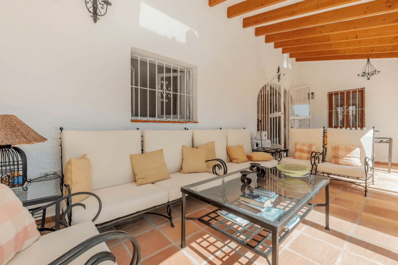Villa en venta en Moraira con 4 dormitorios y piscina privada
