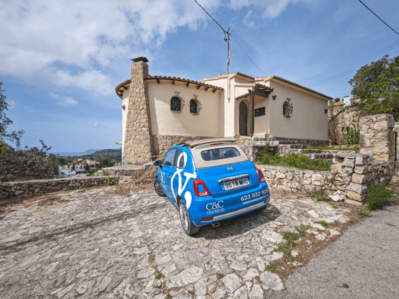 Venta de villa para reformar en Montemar, Benissa con 3 dormitorios