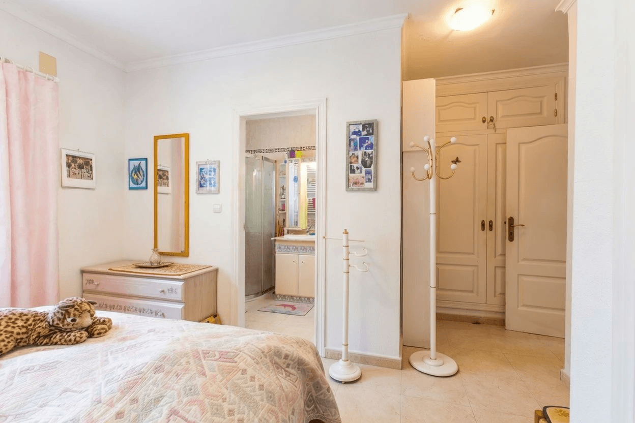 Villa tranquila con vistas a la montaña en venta en Calpe