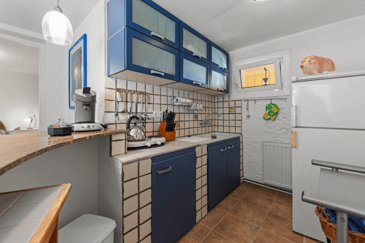 Villa en venta con 4 dormitorios en Benimeit, Moraira.