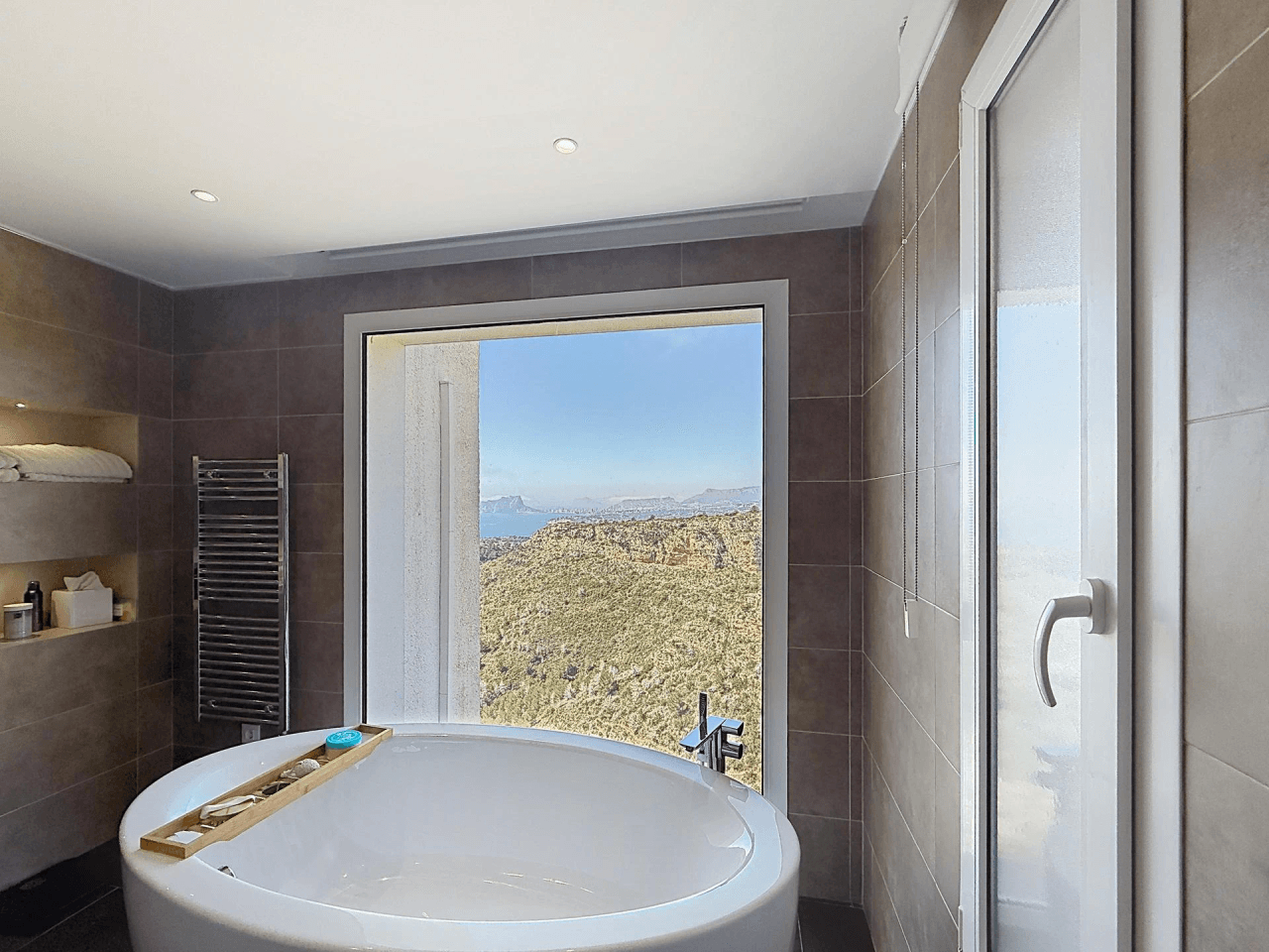 Cumbre del Sol, Villa de lujo con vistas panorámicas al mar en Magnolias