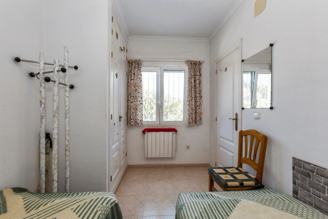 Villa tranquila con vistas a la montaña en venta en Calpe
