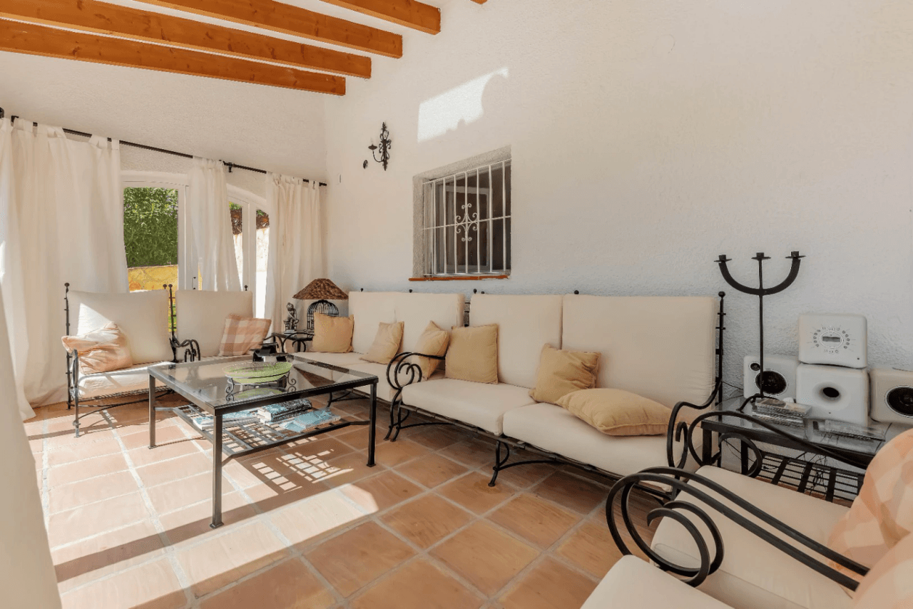 Villa en venta en Moraira con 4 dormitorios y piscina privada