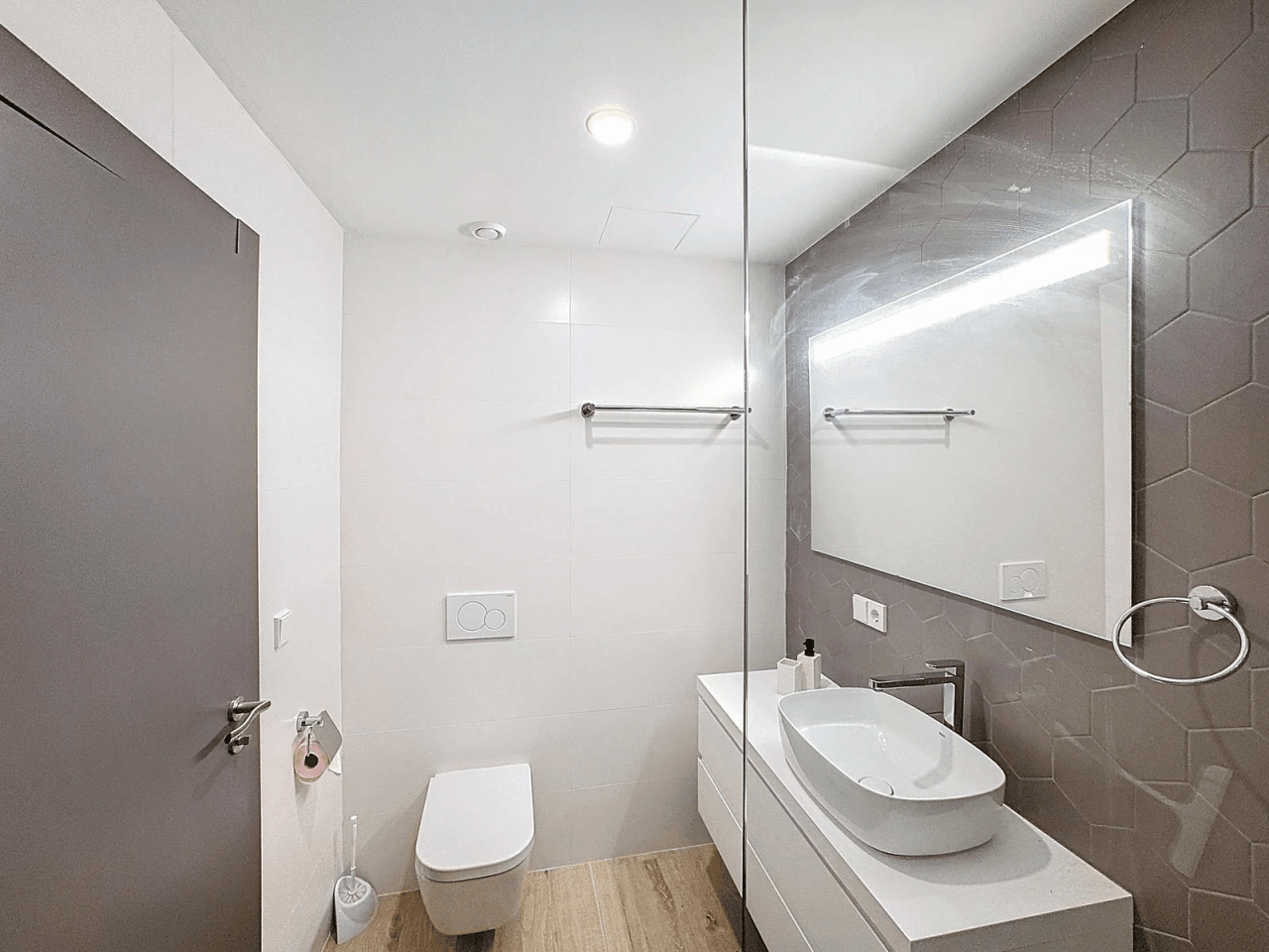 Cumbre del Sol apartamento moderno con jardín privado